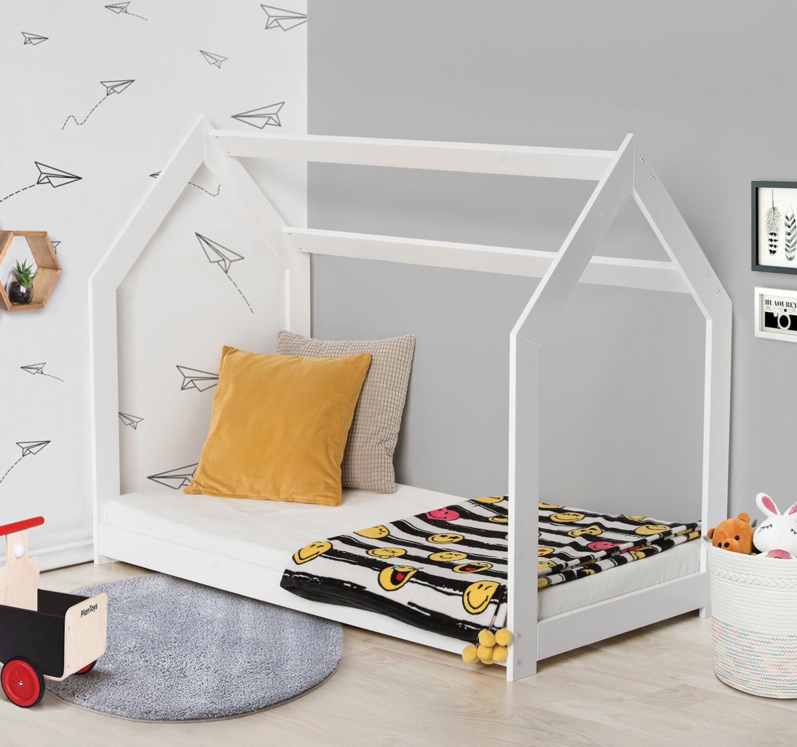 Hausbett Kinderbett Massiv Hochbett Jugendbett Matratze Lattenrost  JERRY  Bett