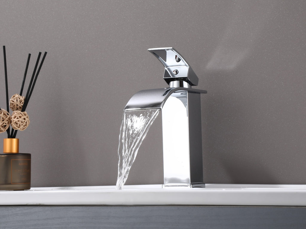 Badarmatur Wasserfall Wasserhahn Badezimmer Armatur Mischbatterie Silber GMF703